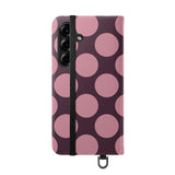 Samsung Galaxy S25 veganistisch leren portemonnee-hoesje - Pink Plum Polka Dot-design
