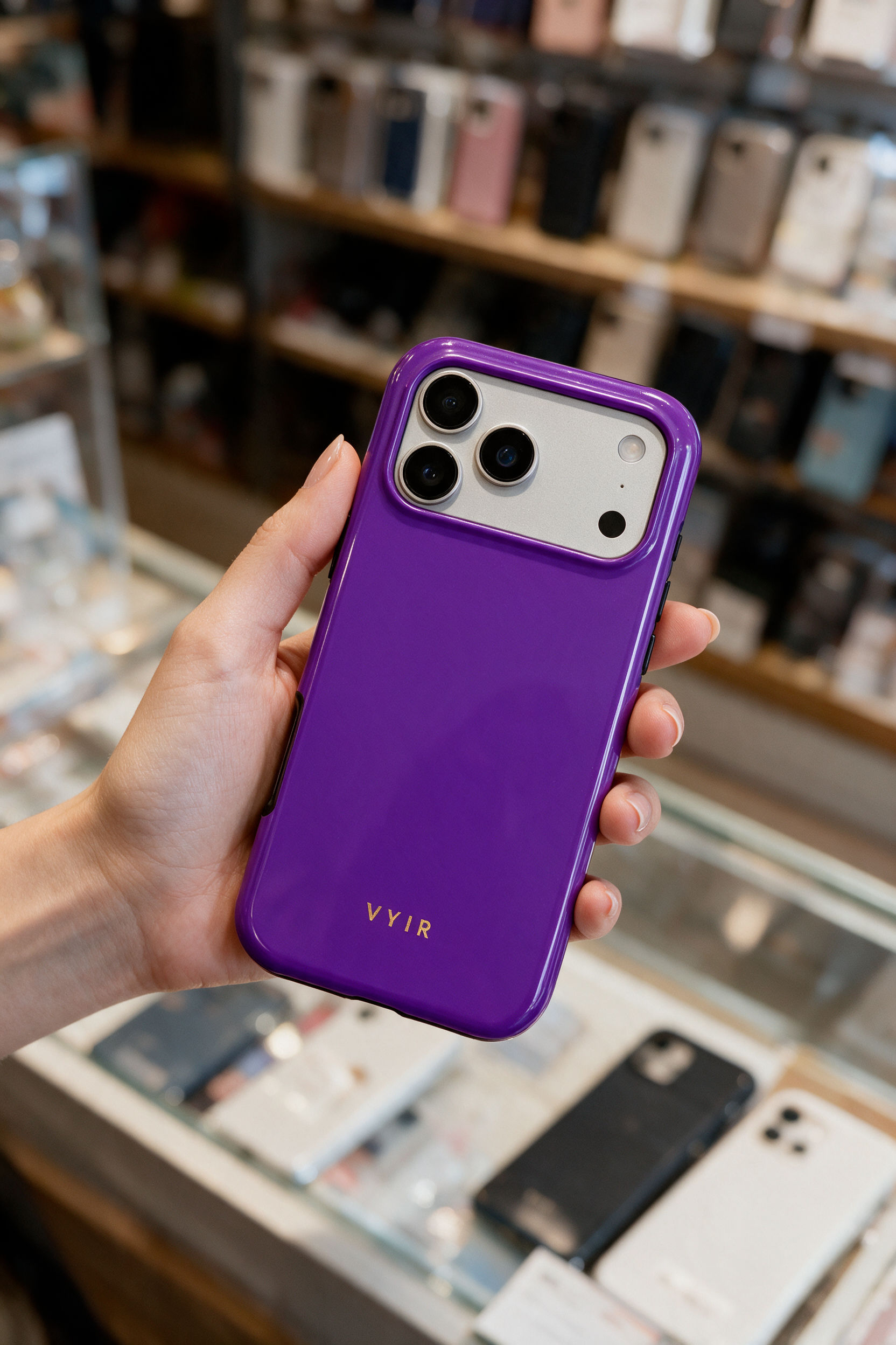 VYIR Signature Solid Colors, Paars - Tough MagSafe iPhone Hoesje